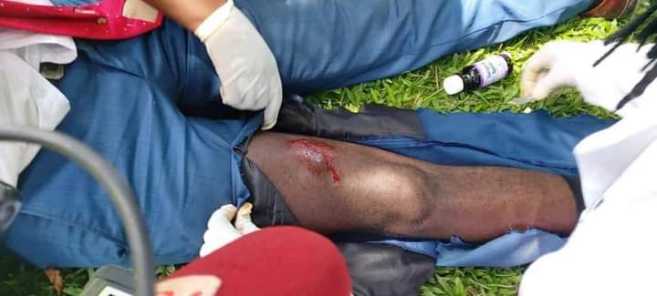 UgandaHuman's tweet photo. Pictures taken yesterday 3rd November 2020 in areas of #KampalaUganda, show opposition leaders of both @FDCOfficial1 and @NUP_Ug violently arrested by @PoliceUg and #UPDFArmy.

We strongly condemn actions of brutality, illegal arrest and torture.
Cc. @amnesty @hrw @IntlCrimCourt. https://t.co/au3WKjWnqh