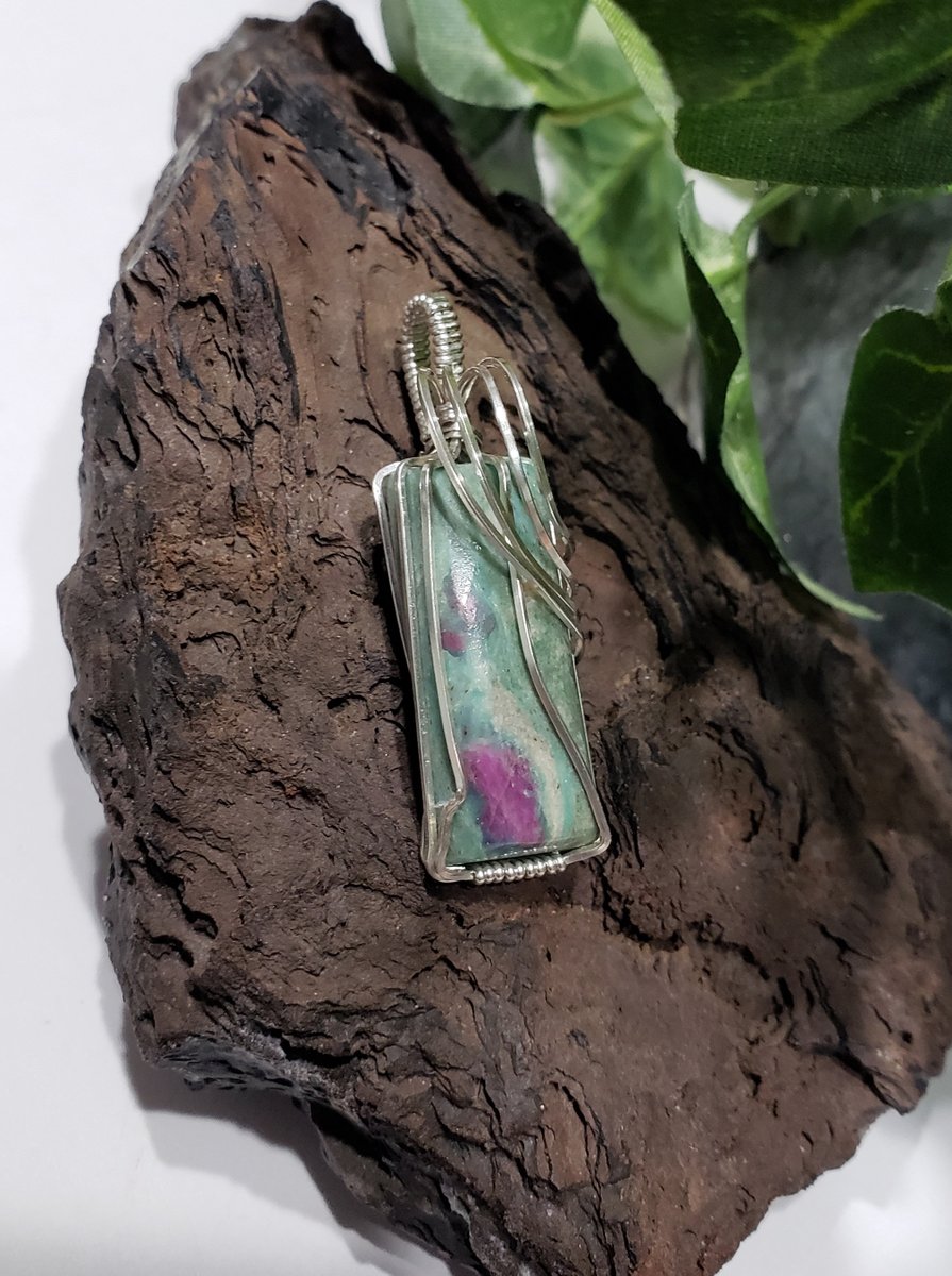 britgal5282's tweet photo. Excited to share the latest addition to my #etsy shop: Ruby Zoisite Fuchsite Pendant. Natural Zoisite, Handmafe Jewelry. Wire Wrapped Zoinite, Gifts For Her. https://t.co/9C3xNx7uex #green #rectangle #pink #oblongstone #rubyzoisite #handmadejewelry #zoisitependant #rub https://t.co/kI3omdvl7J