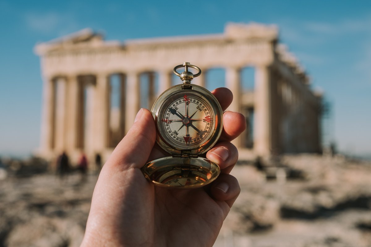JunodSimone's tweet photo. Athena Happy Wisdom Hour Nov. 18, 2020 7.00 pm CET - At the intersection of Science, Business &amp; Ancient Wisdom - https://t.co/cbtohFYXsq https://t.co/7qHzVJXSpp