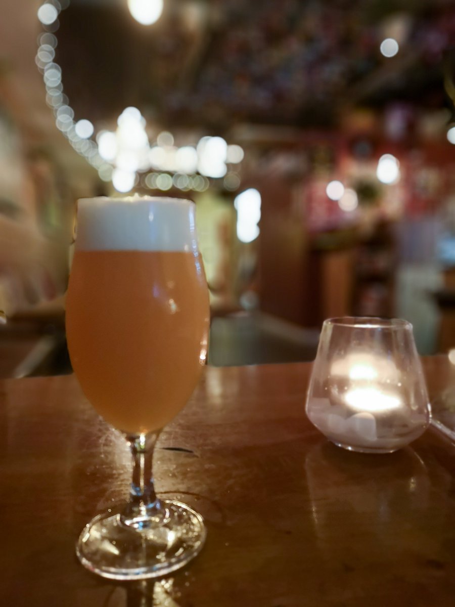 Enjoying a few beers before #Lockdown2 at the always brilliant <a href="/TheRecordCafe/">The Record Café</a> Cheers!