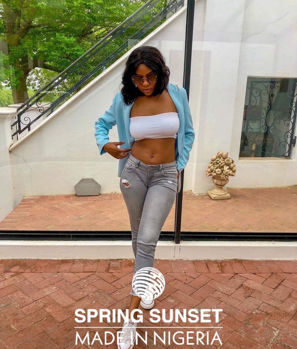 JopiterStudios's tweet photo. #SpringSunset Brand is featuring  @misskayg_ on the @SpringSunsetNig
Modeling explore for the week !!!

Brand: @SpringSunsetNig 
Editor-in-Chief: @abubakarsanusi_
Model: @misskayg_
Photographer is anonymous 

#SpringSunsetNg #SpringSunsetOfficial
 #MadeInNigeria🇳🇬 https://t.co/orFczqdKxt
