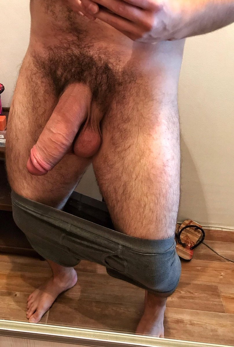 vergones_69's tweet photo. Este macho ya se bajó sus bóxers para que le den unas buenas mamadas https://t.co/30T39SSXFo