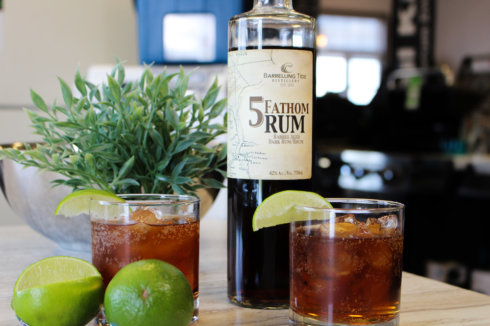 BarrellingTide's tweet photo. Hands up if you haven't tried our 5 Fathom Dark Rum yet? This has been one of top spirits from the beginning and it keeps on bringing in the awards. Made with Crosby's Molasses, this spirit is amazing!
https://t.co/BVqbKNwwIc
#BarrellingTide #5Fathom #Rum #DarkRum https://t.co/cBgFHJSnbf
