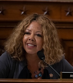 ATLNewsFirst's tweet photo. Lucy McBath wins reelection in 6th District, beating Karen Handel in rematch https://t.co/lYxm37SXTU #ElectionDay2020 #CBS46Votes https://t.co/5s9QjRbdfb