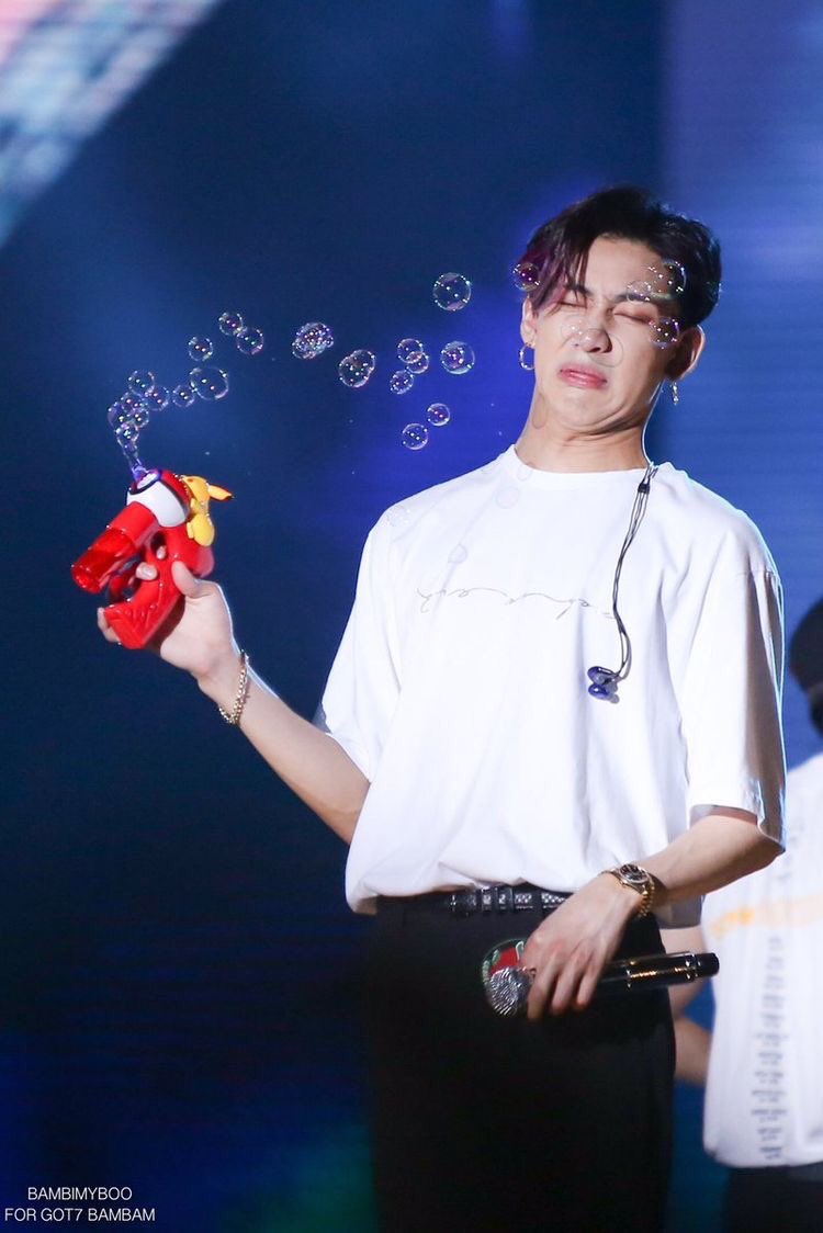 bambam with bubbles ㅡ a thread