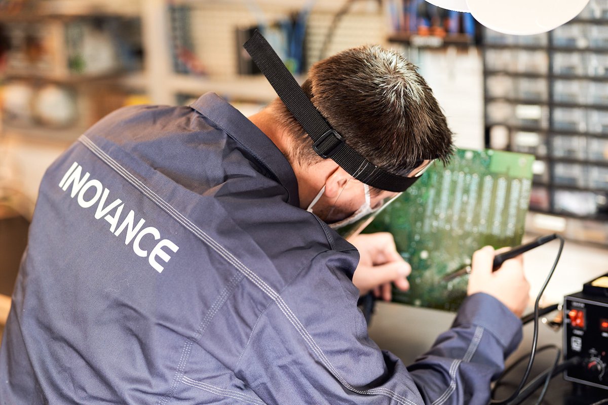 inovance_france's tweet photo. Malgré ce deuxième confinement, l'équipe @inovance_france reste mobilisée pour continuer à vous fournir les solutions d'automatisation et les services nécessaires à votre production.
#inovance #confinement2 #teletravail #gestesbarrieres https://t.co/0B7GfGPi0p