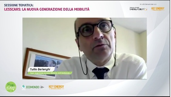 SharingMob's tweet photo. 📣 Prende ora la parola Tullio Berlenghi @tulliob, Capo Segreteria Tecnica Ministro del @minambienteIT, soggetto promotore dell’Osservatorio Nazionale della #SharingMobility, insieme a @susdefItalia e @mitgov.

#statigreen20 #Lesscars #KeyEnergy https://t.co/iG99J7s4fL