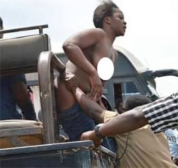 AidenKaliisa's tweet photo. U wont loose anything if u rt en we push this,#StopPoliceBrutalityinuganda https://t.co/KsvdVquC5J