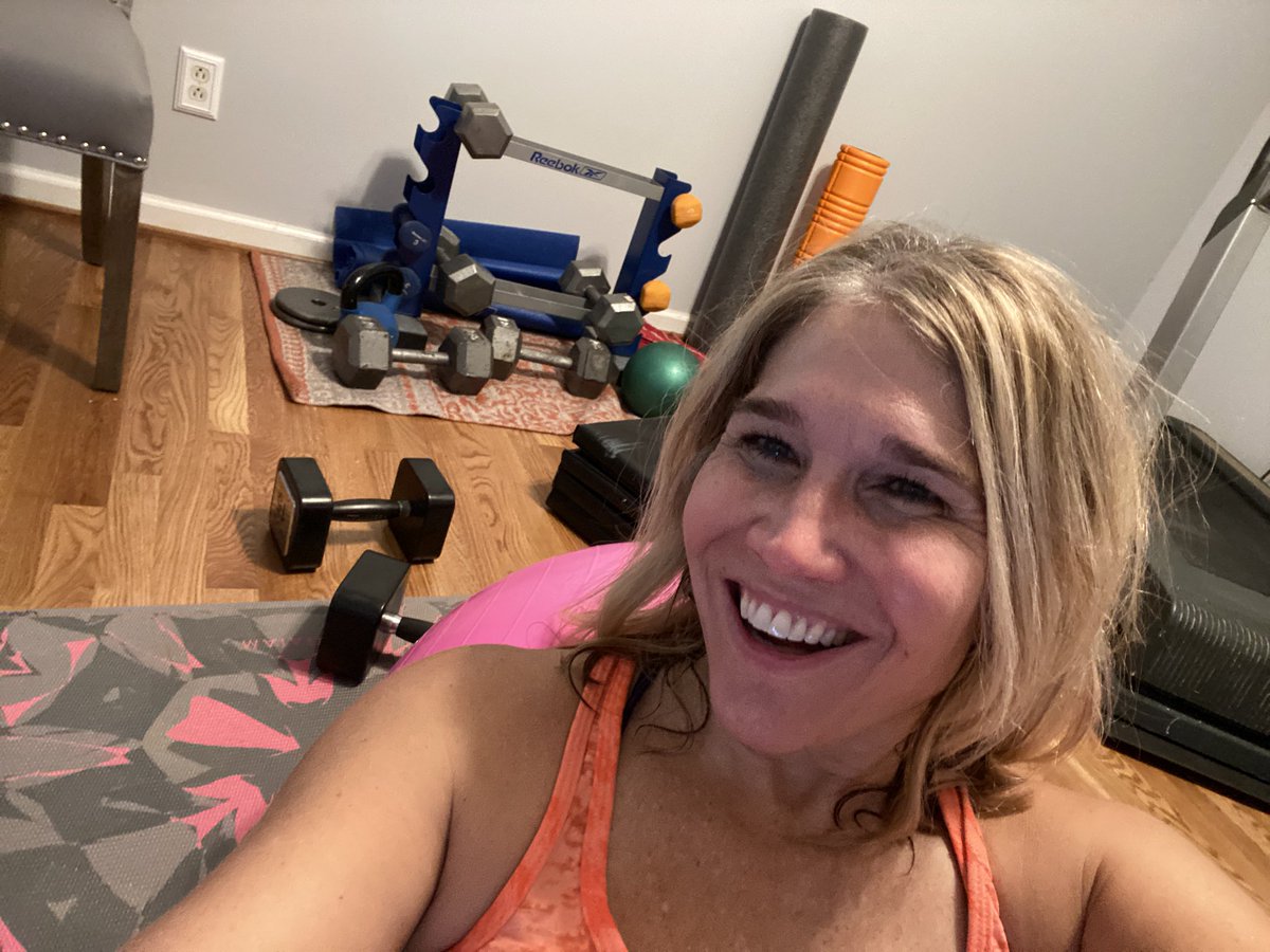 lisarunsonfaith's tweet photo. You worked me out hard today #prettymusclesapp. I had thoughts of it would be a good time to be taken up in the Rapture at certain parts of my workout๐๐๐๐๐ป๐๐ป๐๐ปMake today count! #running #nuunlife #nuunlegacy #poweredbybits #fitnessteachergospelpreacher https://t.co/AmtHA5L9qu