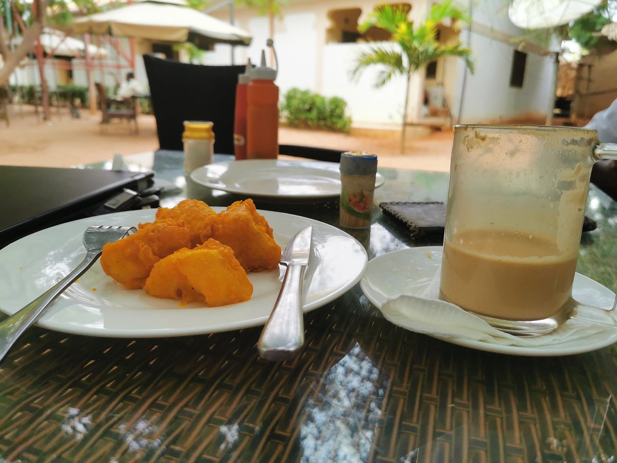 Snacking  &ndash; bei  Wajir Palace Hotel