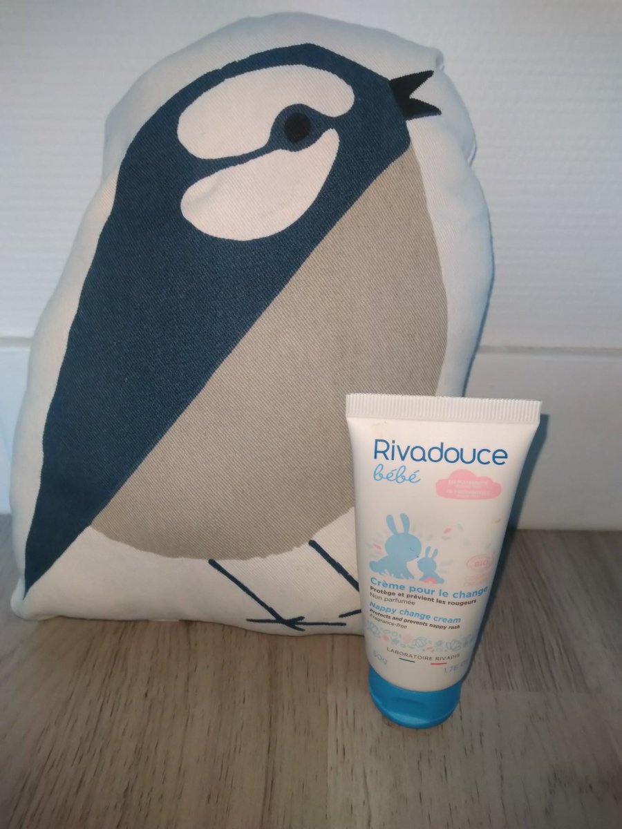 TestsAddict's tweet photo. Je suis grande fan de cette crème les mamans
Crème pour change Bio 😍 🌸#rivadouce #testproduit #test #parentsexperts #bio @Rivadouce_off merci pour cette découverte
J'ai bientôt un code promo les mums ⚠ attention ⚠ 🛑 https://t.co/kXb3wf0D5o