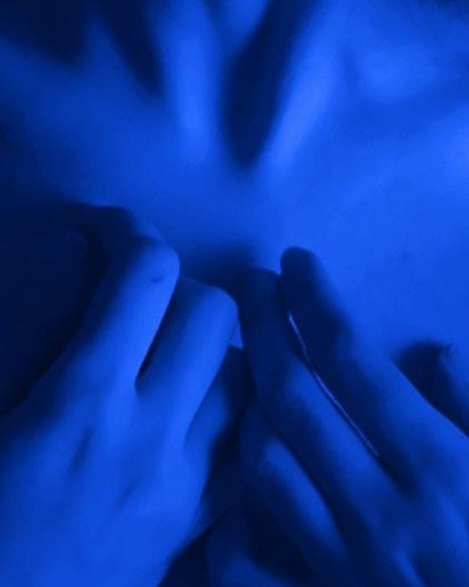 myshinewe's tweet image. 𝘉𝘰𝘬𝘶𝘢𝘬𝘢 𝘈𝘜 - 𝘕𝘪𝘨𝘩𝘵 𝘖𝘸𝘭𝘴

Onde Bokuto, o líder da gangue mais procurada e conhecida do Japão, está sendo procurado, mas ninguém nunca consegue encontrá-lo.

Ou 

Onde a polícia japonesa se vê sem recursos para solucionar um caso e decide chamar seu agente+