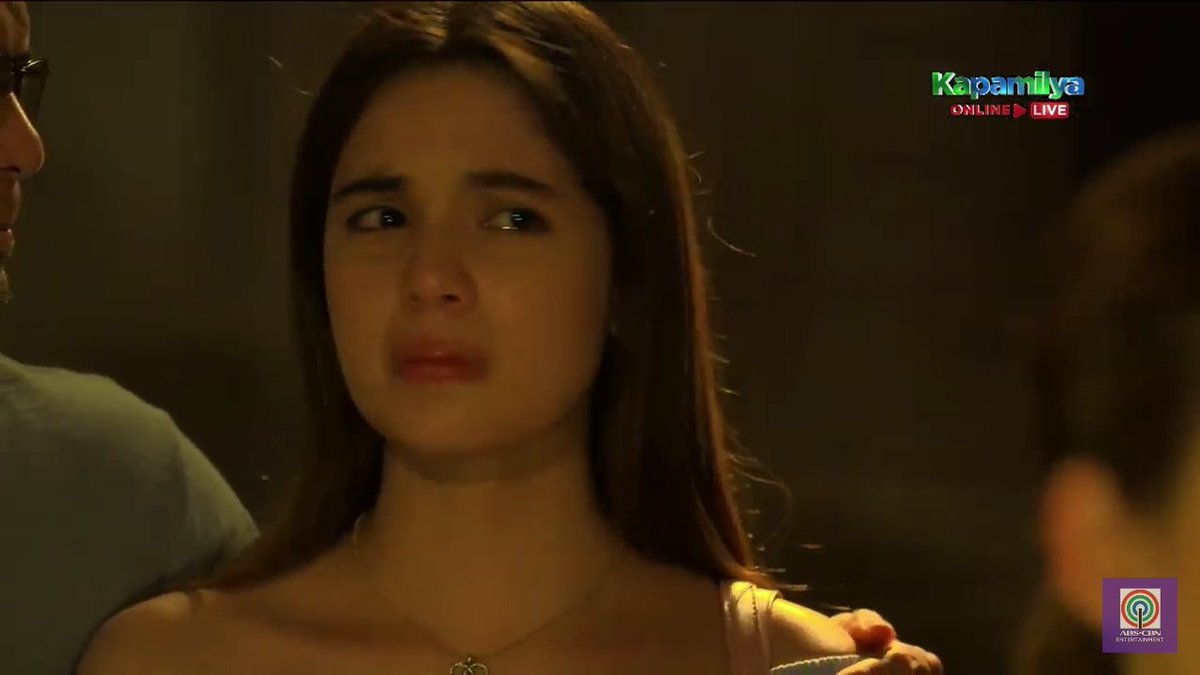 teammichvito08's tweet photo. Kung sa hapon pinasasaya ka ni Angge sa BU,  sa gabi naman paiiyakin ka ni Heidi sa #ASIAAbunyag! Iba ka talaga @MichelleVito kakaproud ka!!👏👏❤ https://t.co/gVlQ0mU5ct