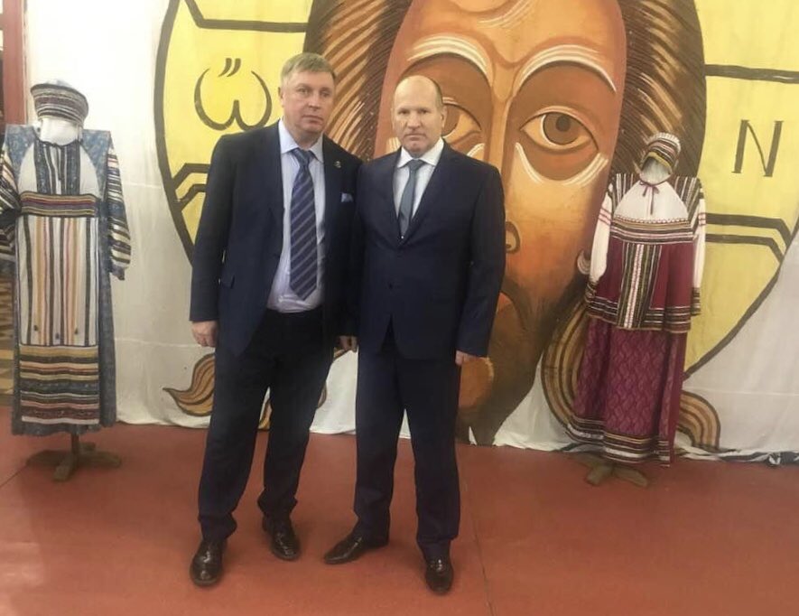 ZiminDmitry3's tweet photo. Ивановская область. г. Южа. С главой Южского района Овражко Владимиром Ивановичем договорились о поддержке МО РВИО, одного из самых активных в области. https://t.co/sK4Ks9CFAG