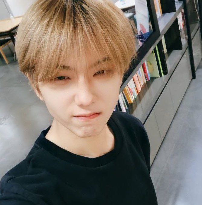 bucin nya chenji tweet media