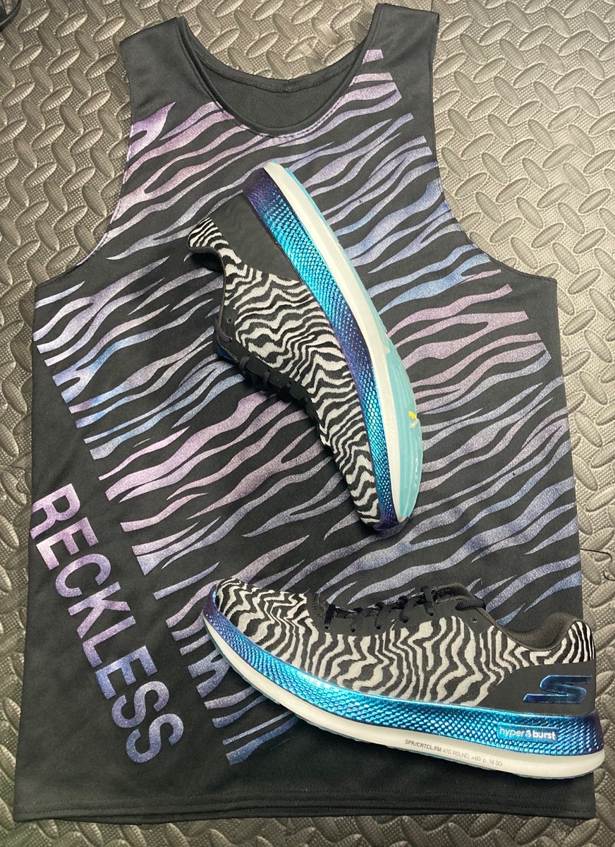 recklessrunning's tweet image. Ever want to match your favorite racing sneaker to your racing top?

Retweet &amp;amp; like this &amp;amp; we’ll pick 1 name to win this singlet I customed! Hand made in NC we will make you ANYTHING you like. Pick from our fabrics, pick your fit/dimensions, pick a design or even submit your own.