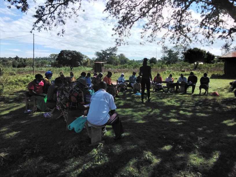 plantvillage's tweet photo. 30 #farmers from Hakhati Self Help group trained today by @WinfreyOpra1 on #agricultural practices such as mulching and crop rotation as well as Cassava diseases and FAW management.

#ukulimabora #agtech2020 #agriculture #ClimateAction https://t.co/9MdPy7EenV