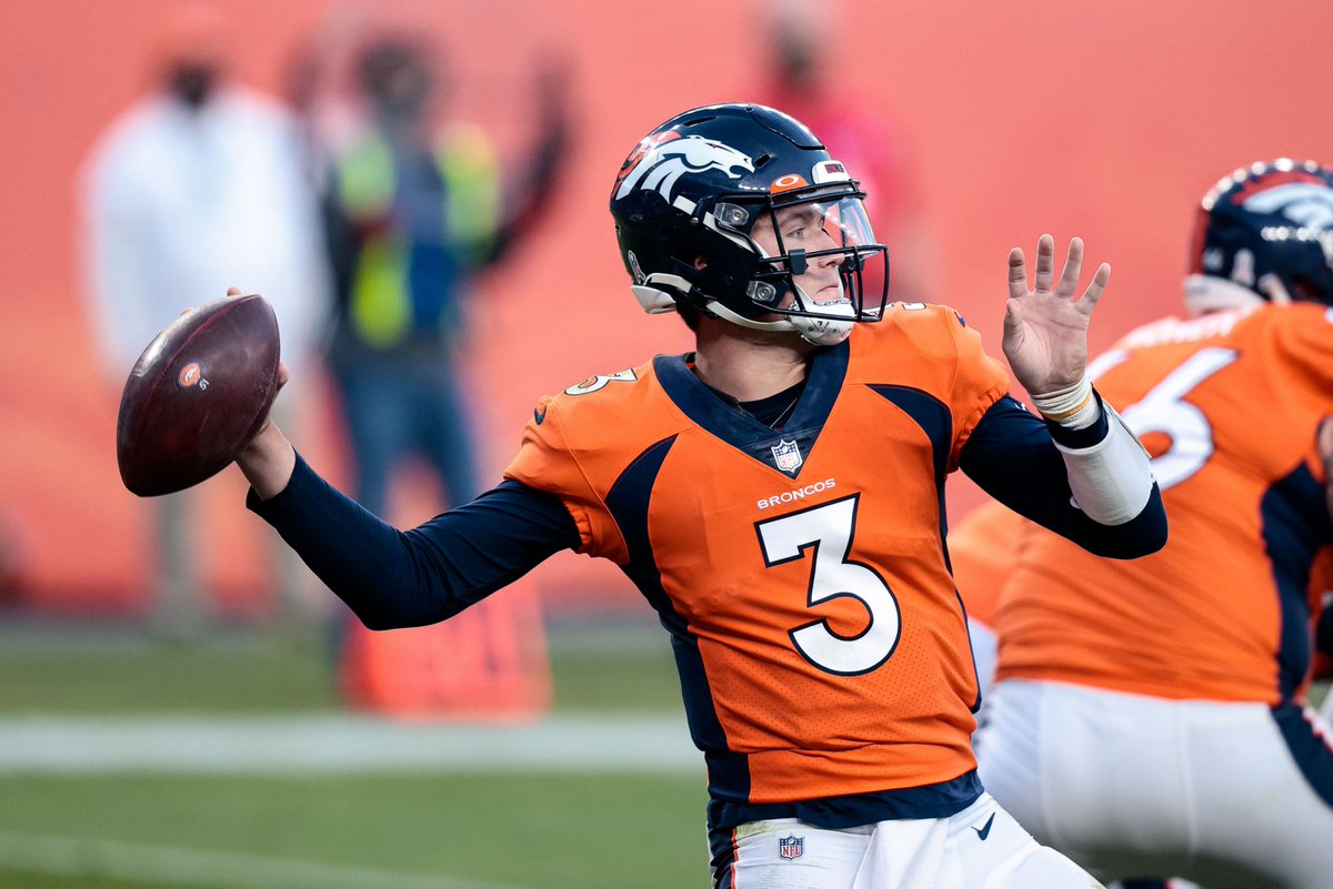 PFF_Fantasy's tweet photo. Highest percentage of targets 20+ yards downfield:
🚀Kirk Cousins - 19.0%
🚀Drew Lock - 18.9%
🚀Aaron Rodgers - 17.7% https://t.co/CkzrZFzNco