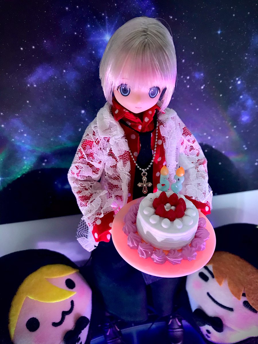 alantarn's tweet photo. ハピバースデー大ちゃん❣️🎂 この1年も笑顔の大ちゃんがたくさん見られますように✨ #DA53
七夕ライブのお衣装が素敵だったのでドールサイズ で作ってみたよ! https://t.co/7f6ItAjA2s