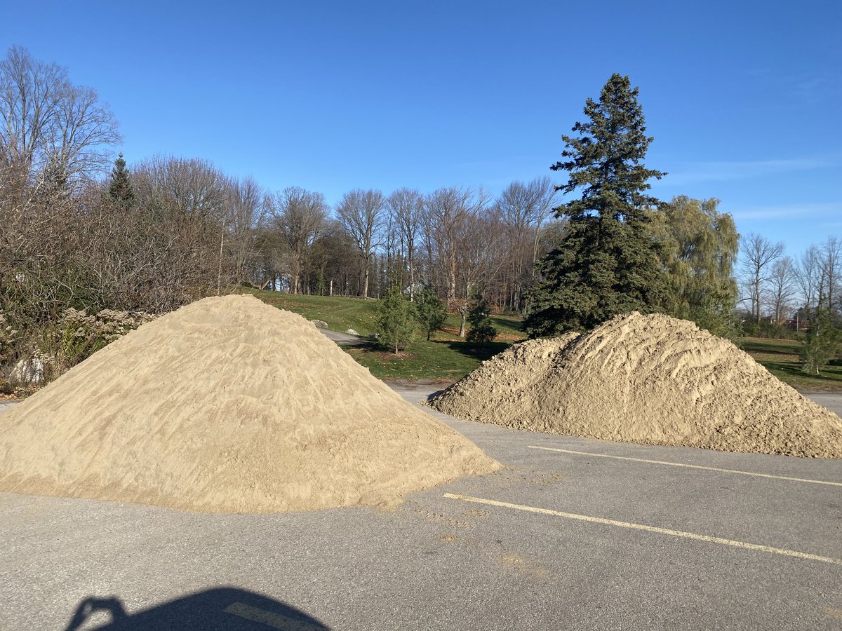 pgccgreens's tweet photo. Here comes the sun... and the sand!! #pgcc2020 https://t.co/V6MajmL1a5