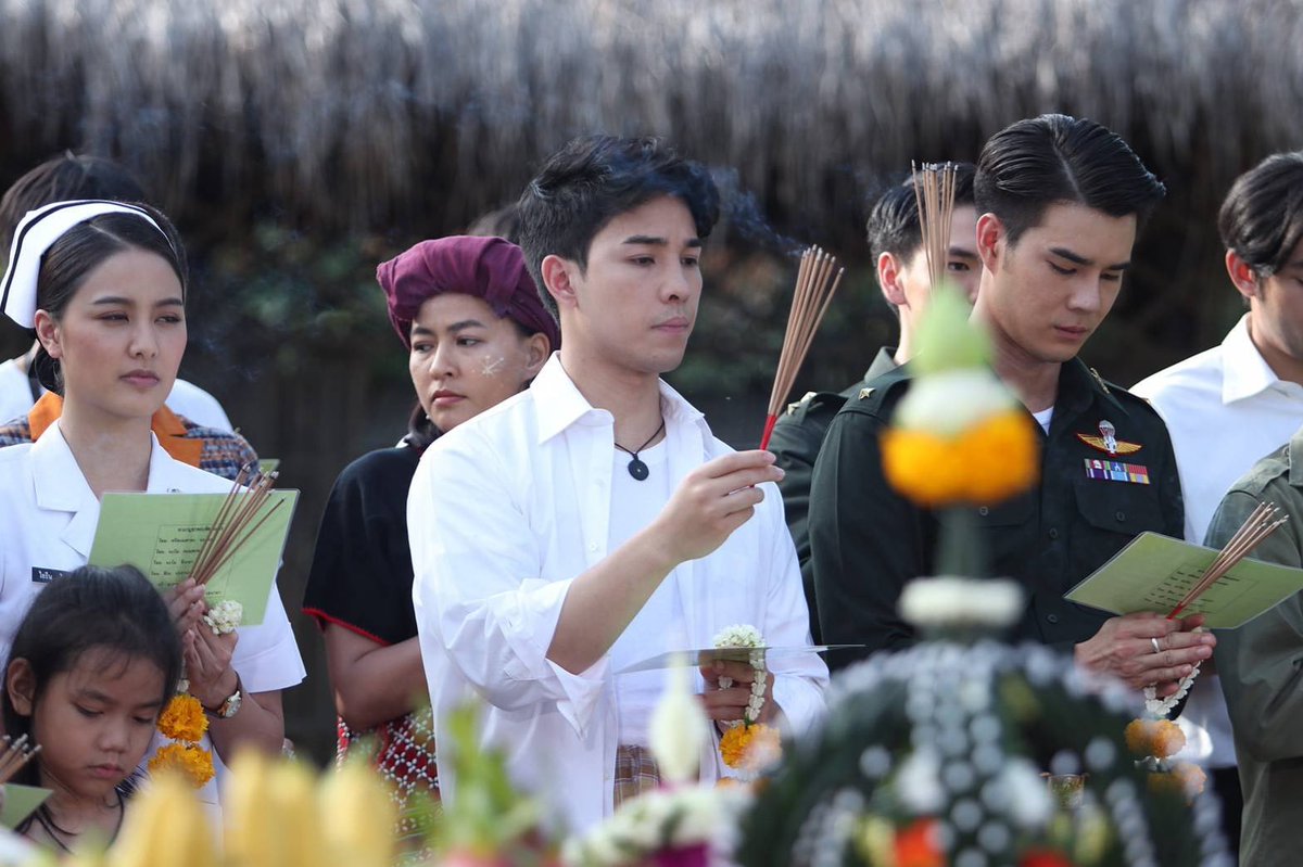 pphupa_official's tweet photo. วันนี้ภูผาไป พิธีบวงสรวงละคร “เก็บแผ่นดิน”เมื่อช่วงบ่ายที่ผ่านมา ที่ “หมู่บ้านคาเซ” ศูนย์ฝึกนักศึกษาวิชาทหารเขาชนไก่ อ.ลาดหญ้า จ.กาญจนบุรี ฝากติดตามผลงานด้วยนะครับ ใกล้ปิดกล้องแล้ว รอดูอองดีกันนะ
#บวงสรวงเก็บแผ่นดิน2020 
#เก็บแผ่นดิน2020 
#เป่าจินจง 
#pphupa 
#ภูผานพวิชญ์ https://t.co/zSFxAxCug2