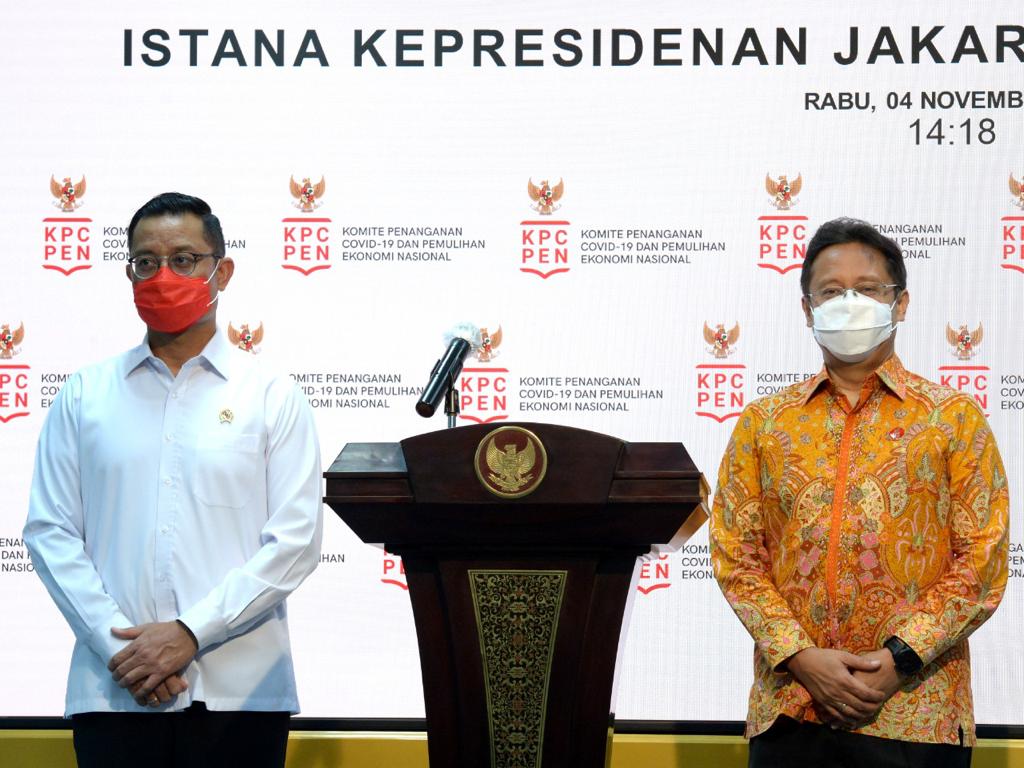 Kementerian Sosial RI (@kemensosri) on Twitter photo #SobatSosial, dalam Jumpa Pers di Kantor Presiden siang tadi, Mensos @juliaribatubara mengumumkan realisasi anggaran Pemulihan Ekonomi Nasional (PEN) di <a href="/KemensosRI/">Kementerian Sosial RI</a>.
3 program bansos di antaranya telah 100% tuntas disalurkan.
Apa saja program tersebut?
Simak utas berikut 👇 #SobatSosial, dalam Jumpa Pers di Kantor Presiden siang tadi, Mensos @juliaribatubara mengumumkan realisasi anggaran Pemulihan Ekonomi Nasional (PEN) di <a href="/KemensosRI/">Kementerian Sosial RI</a>.
3 program bansos di antaranya telah 100% tuntas disalurkan.
Apa saja program tersebut?
Simak utas berikut 👇