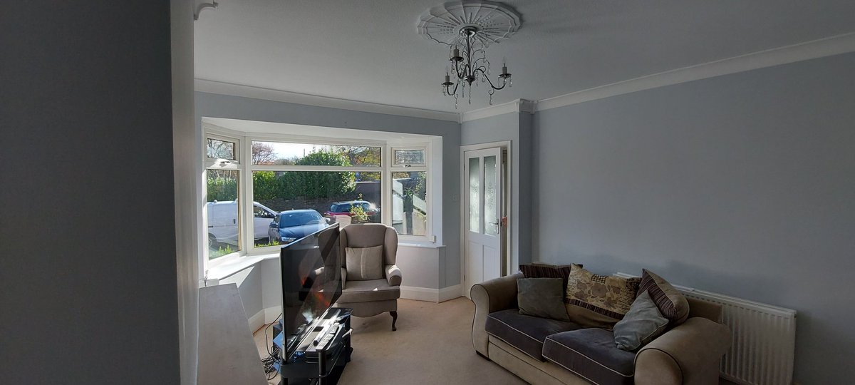 NTorranoHarling's tweet photo. My customer really chose a fab colour for her sitting room. It did look dated but not anymore. Ceiling finished in @JohnstonesDC Perfect Matt. Walls @JohnstonesDC Stone Flower Cleanable Matt. Woodwork @BenjaminMooreUK Scuff X x3 coats @thedeccentre 👍 https://t.co/TIzSVGg2lB