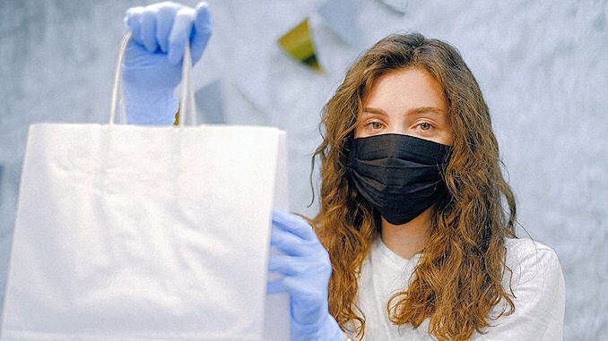 [#OnParleDeNous]

SoCloz se mobilise aux cotés de ses enseignes pour soutenir leur activité en cette période inédite. 
Merci à Catherine Petit pour cet article dans Les Clés du Digital  

 #Retail #Commerce #Omnicanal #Digital

buff.ly/387rtdX