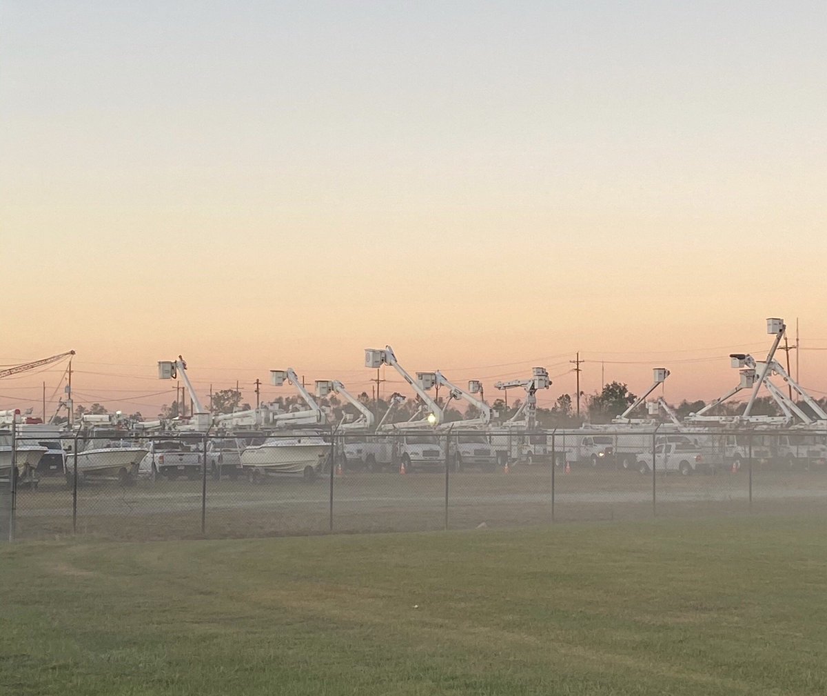 AEPOhio's tweet image. Our AEP Ohio team is working alongside more than 6,200 other utility superheroes to restore power in Louisiana. They’re working with @Entergy on a 2 mile stretch of line that needed almost every pole replaced or straightened after #HurricaneZeta.