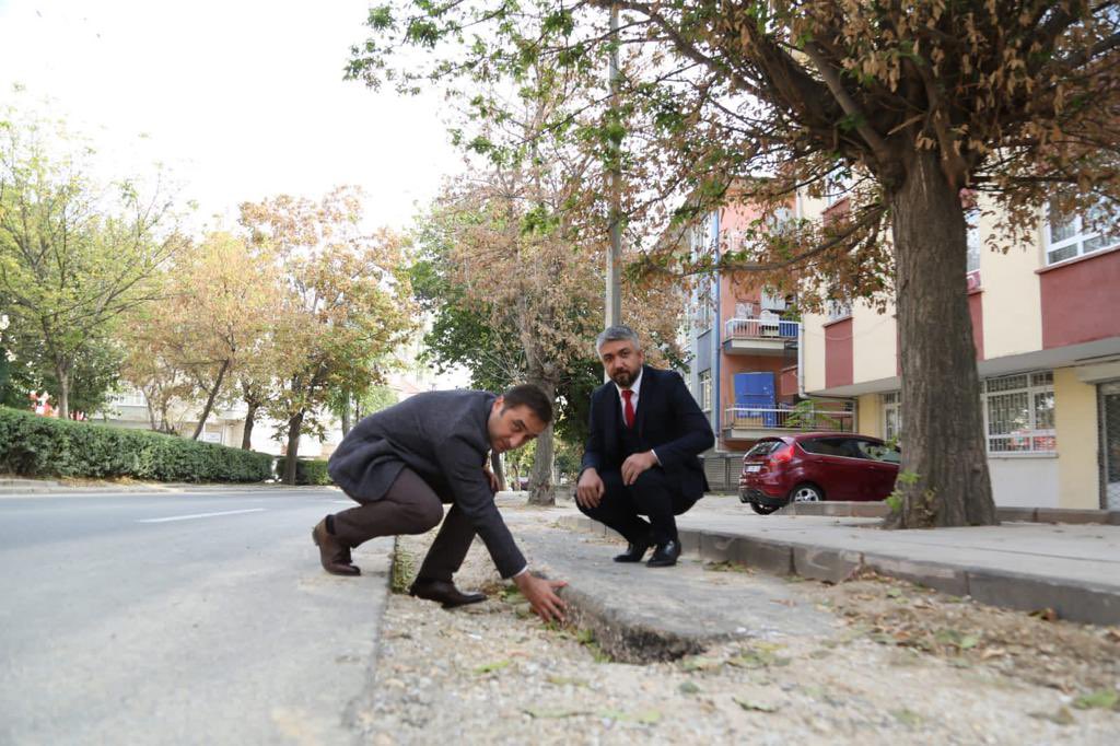 mhpkecioren1's tweet photo. Büyükşehir Belediyesi MHP grup başkan vekilimiz Sn Murat ILIKAN ve İlçe Başkanımız Arif Aksu, Keçiören’in caddelerini dolaşarak sorunları yerinde tespit etmiştir. Ayrıca Ayvalı Mah.Muhtarı Hüsniye Aydın ziyaret edilmiştir.
Söz verdiğimiz gibi sorunların takipçisiyiz.
@muratilikan https://t.co/qdUwzxDS66