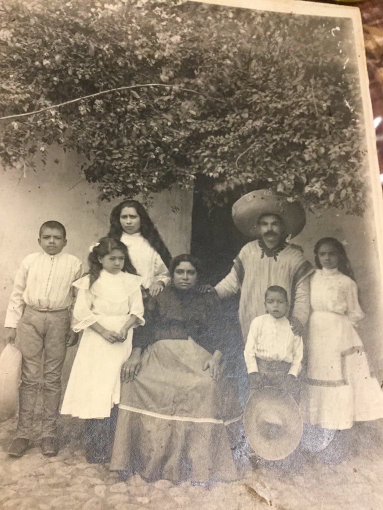 #MyGreatGrandparents in Atlixco, Puebla, MEXICO 🇲🇽 #Circa1916 ... thanx Mom for sharing this glorious memory of #OurFamily 🙏🏽🙌🏼