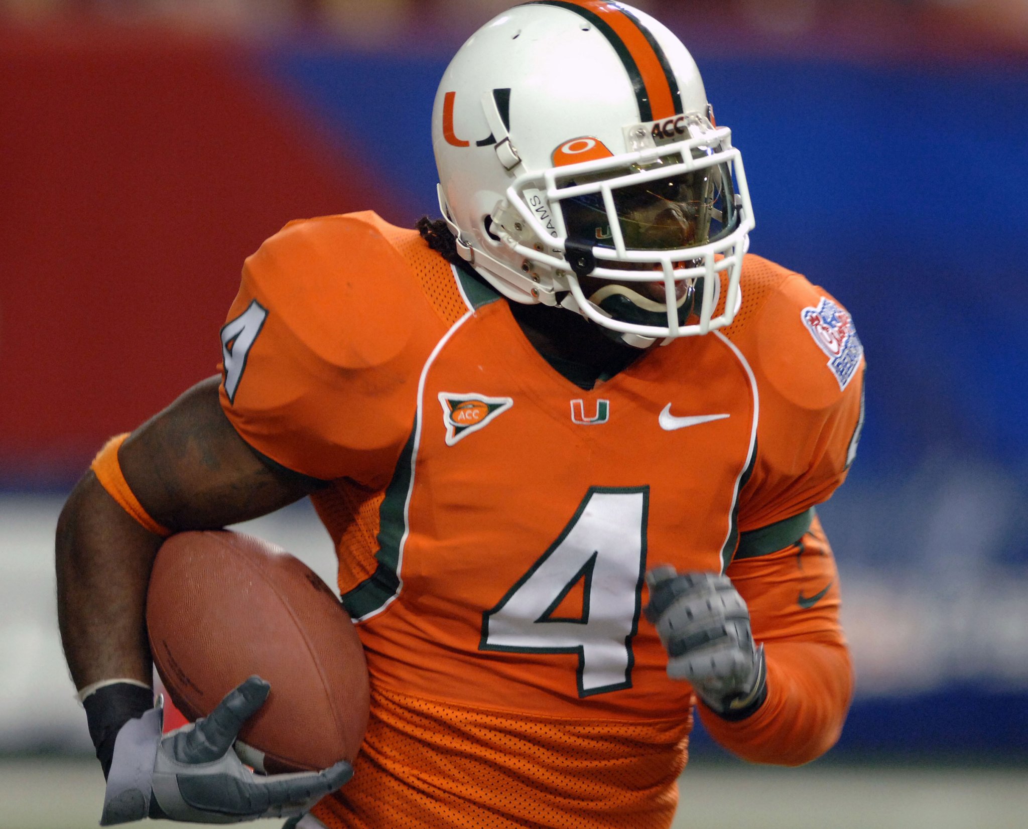 Happy 38th birthday to one of the grestest returners in football history Devin Hester!  