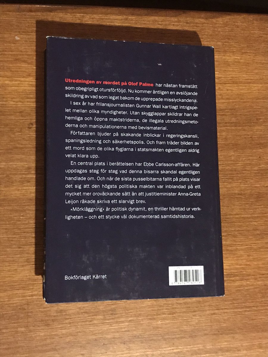 udda_boktips's tweet photo. Gunnar Wall är en av de mest aktiva skribenterna i Palmemordet och andra parapolitiska ämnen. Observera första utgåvan av Mörkläggning i två delar på specialiserade förlaget Kärret. #gunnarwall #mop #mörkläggning #boktips #uddaboktips https://t.co/ZxUPySxgQ8