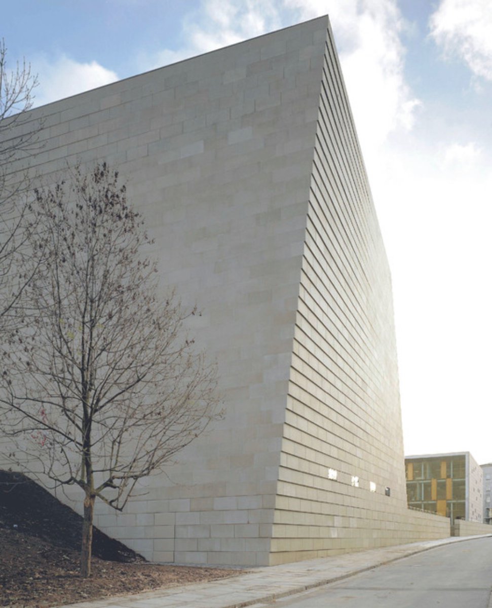 The Semper synagogue was destroyed during Kristallnacht, but an interesting new synagogue was built to replace it in 1997, part of a 90s/2000s renaissance of German Jewish life, thanks to an influx of Jewish immigration For more on the building:  https://www.archdaily.com/318277/flashback-new-synagogue-dresden-wandel-hoefer-lorch-hirsch