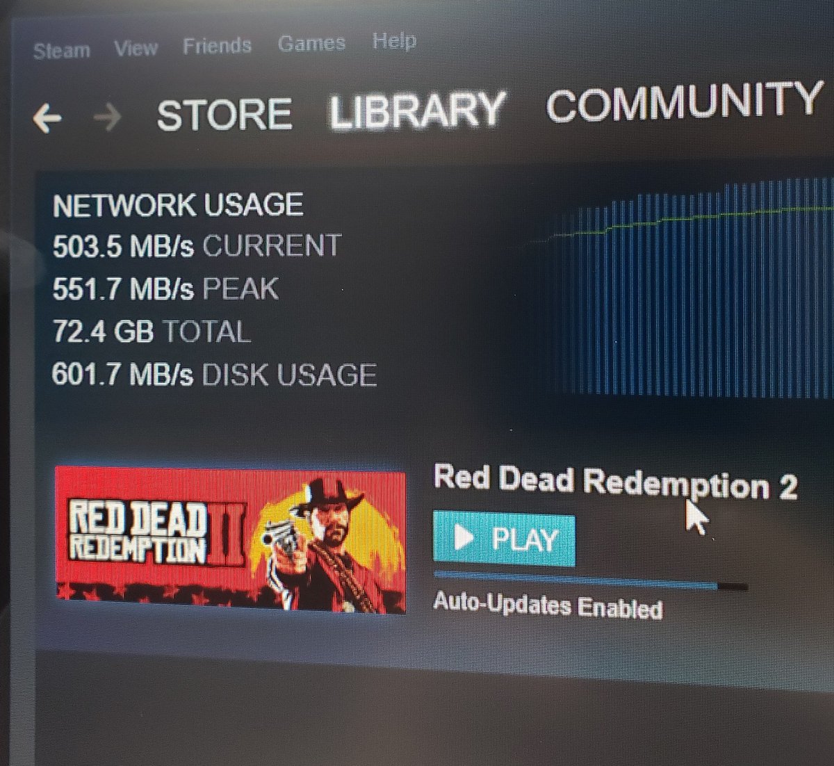 Linus Tech Tips tweet media