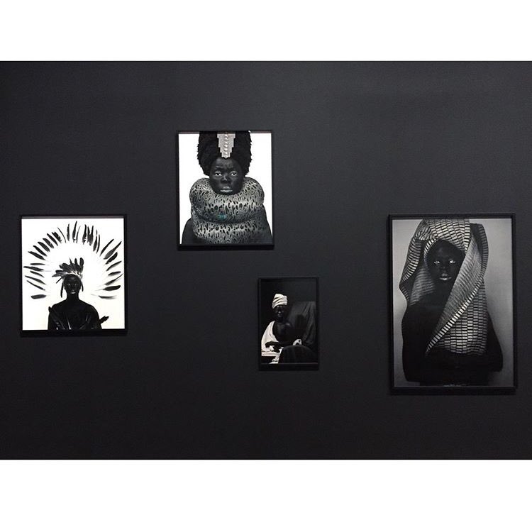 Zulisc's tweet photo. Incredibly powerful, hauntingly beautiful and vitally important “Zanele Muholi” show at Tate Modern ✨🖤 @Tate #ZaneleMuholi https://t.co/vdtzB9uBAz