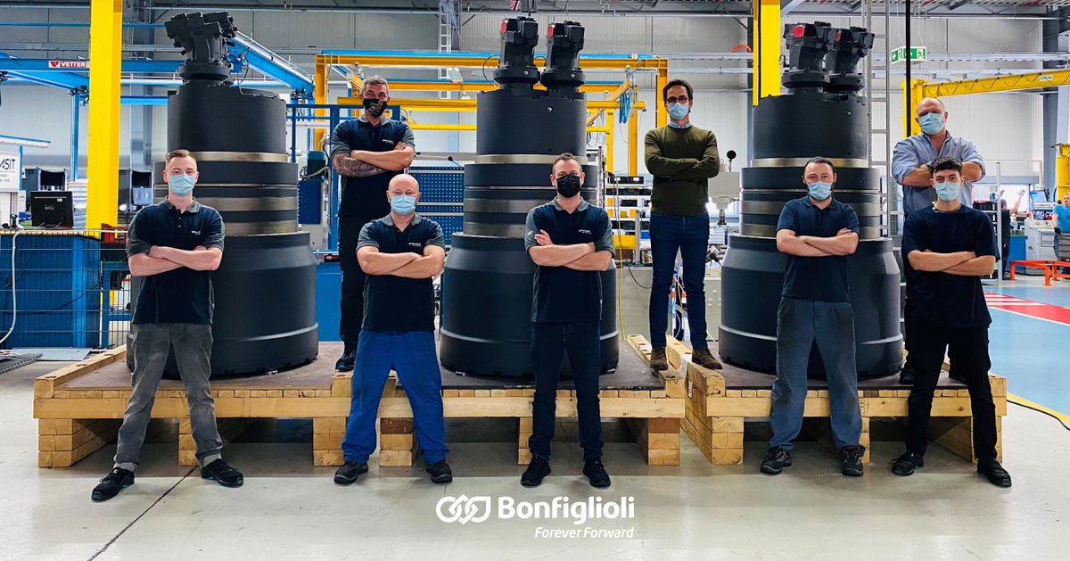 Bonfiglioli_'s tweet image. Have you ever seen the world&apos;s largest gearboxes?
 
Welcome to the O&amp;amp;K Antriebstechnik #Bonfiglioli Plant, where our talented colleagues built these F2000 gearboxes designed for crawler cranes application with a lifting capacity up to 4.000 tons! Good job guys!

#WeEngineerDreams