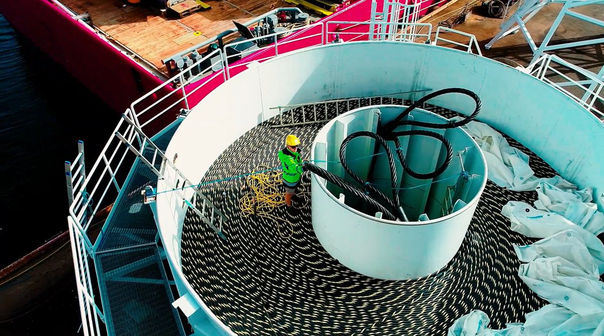 Norge blir stadig bedre rustet med flere fiberkabler inn og ut av landet. I dag markerte vi åpningen av #Skagenfiber mellom Norge og Danmark. Vi gratulerer <a href="/LyseAS/">Lyse</a>  <a href="/TorilNag/">Toril Nag</a> , sier <a href="/Lindacath/">Linda H. Helleland</a>