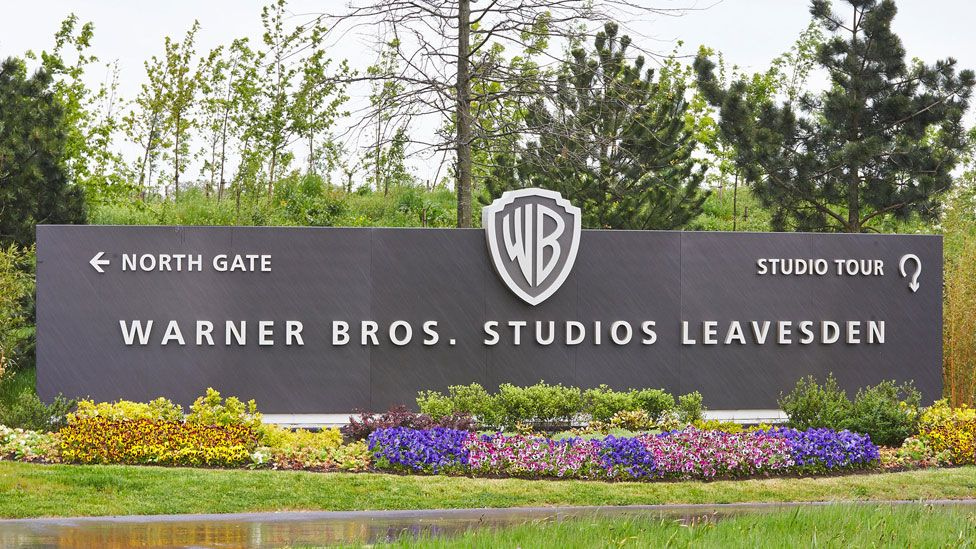 trestletheatre's tweet image. Did you know Hertfordshire is home to some of the biggest names in Hollywood, from Elstree Studios to Warner Bros. Leavesden and the BBC? What are some of your favourite films to come out of Hertfordshire? #CreativeIndustries #HYOC2020