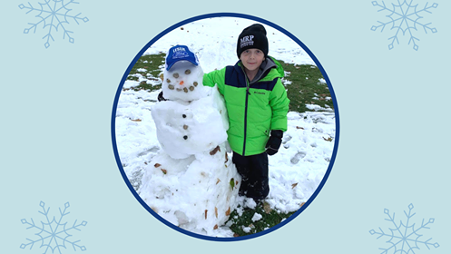 LeslieMotors's tweet photo. Chase Rowley from Fordwich was excited to see the snow and built a good looking snowman. #NiceHat #KidsLoveSnow #BackAgainSomeday #LeslieFordFam
#Ford #LeslieMotors https://t.co/sb51w1cBA4