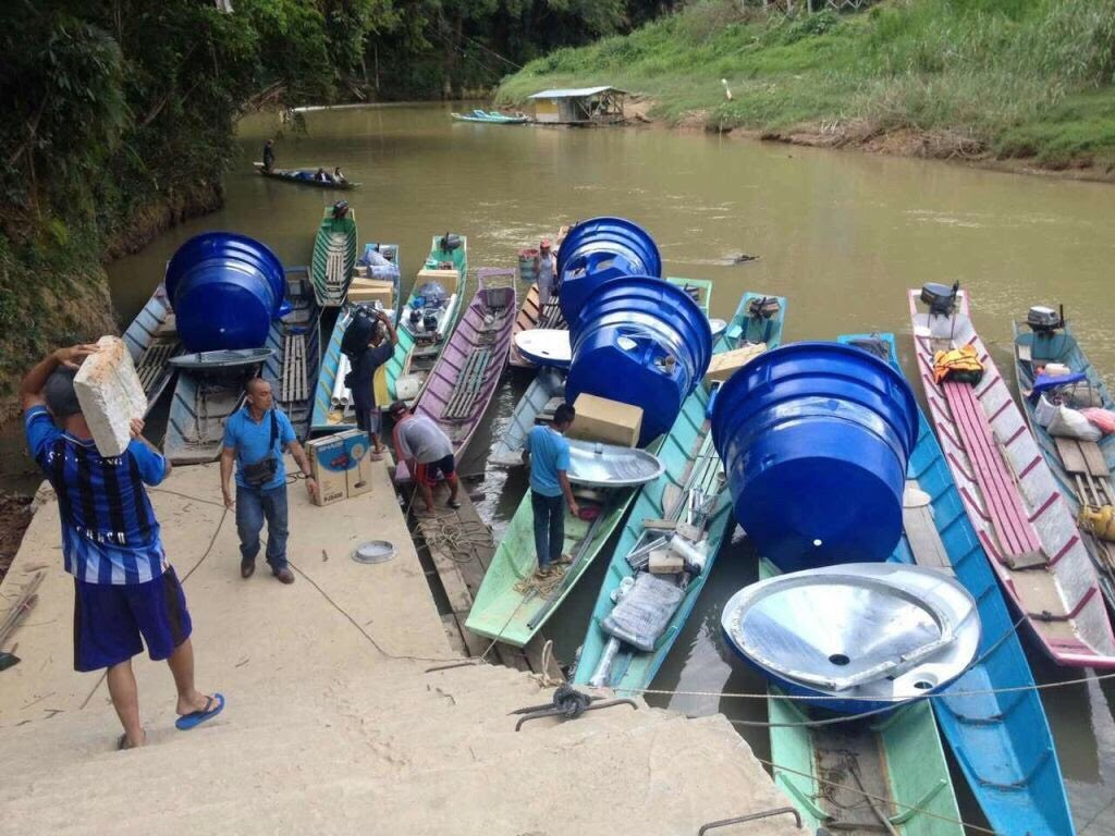 h2go_global's tweet photo. When you do a little bit of good, trust that it will go a long way! Over the past decade, our mission of enabling access to clean drinking water for those in need has reached over 2.5 million people. Join in us our journey today! 
#H2GOGlobal #LetLifeFlow #EndWaterPoverty https://t.co/SoKS6PCXpi