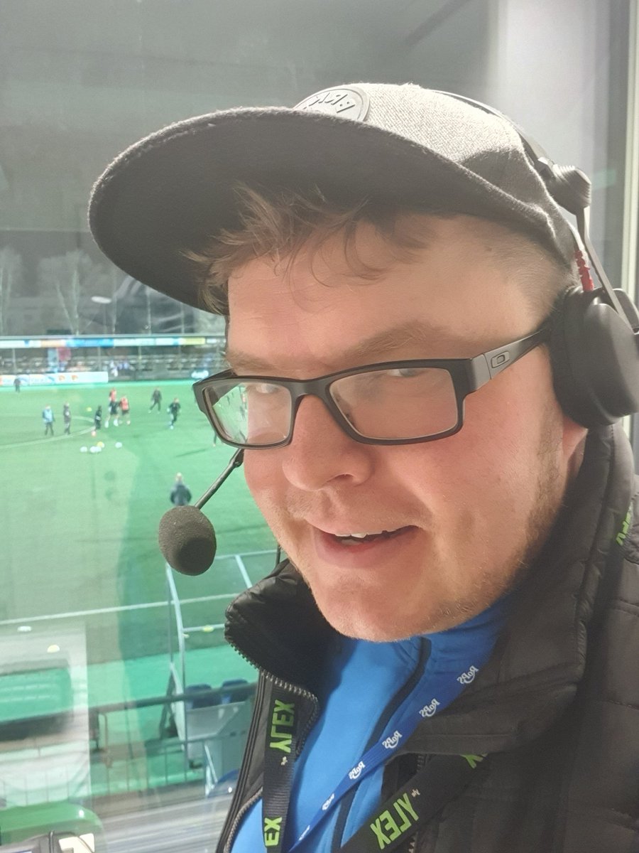 Se on tälle erää viimeinen veto Yle Puhe selostuskopissa. Maailman parasta hommaa, mutta selostettava joukkue #RoPS putosi Ykköseen eikä ole mitä selostaa ensi kaudella.. 
Kyynel