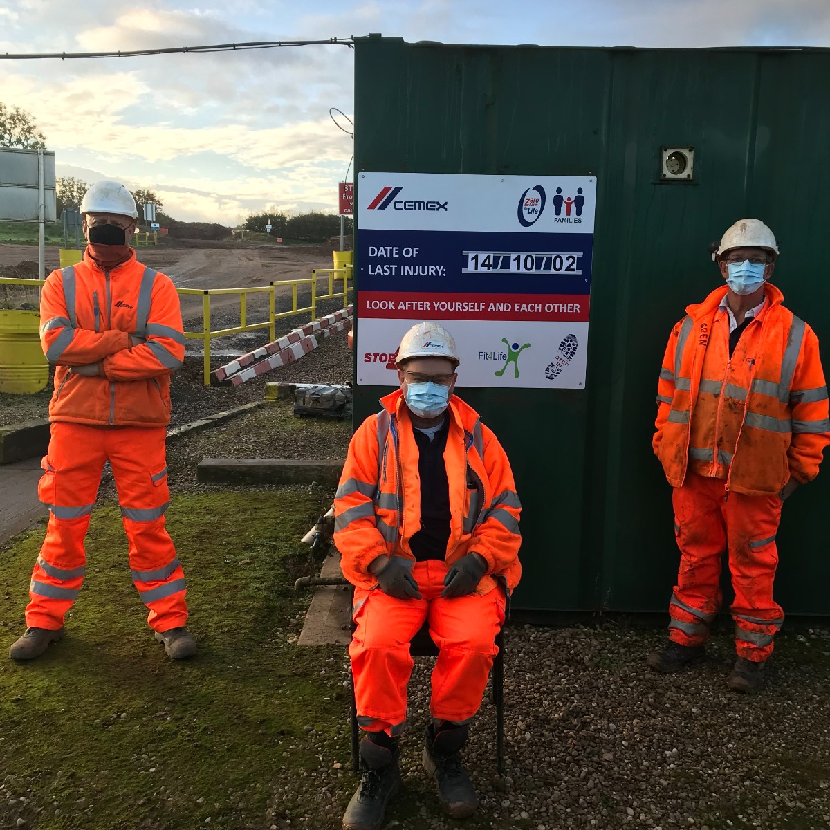 CEMEX_UK's tweet photo. Congratulations to the team at East Leake Quarry, who have reached an impressive 18 years LTI free! Well done for keeping yourselves and each other safe since 2002 – when Tony Blair was Prime Minister and Kelly Clarkson was number one with A Moment Like This! #safetyfirst https://t.co/kuae0cm4a5