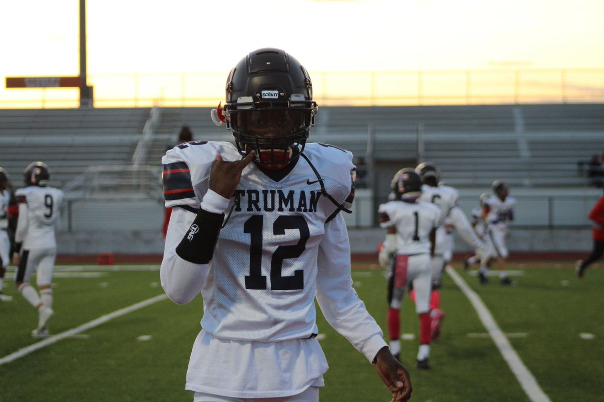 Full season highlights🙏🏾❗️ hudl.com/v/2EXd9Q