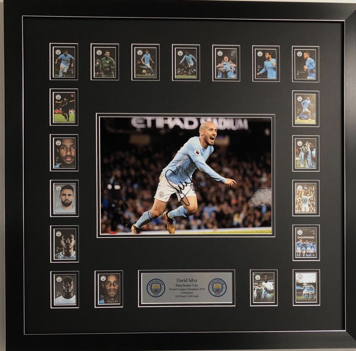 Oh how we miss this guy..⁦<a href="/21LVA/">David Silva</a>⁩ - shame we didn’t get a proper chance to send him off like the King 👑 he is. Huge love to Spanish and Mrs Dave &amp; little Matteo. ⁦@nattam_sayin⁩ ⁦<a href="/djwskyblu/">David Walker</a>⁩ ⁦<a href="/ReadButNeverRed/">Read But Never Red</a>⁩ ⁦@NataliePaweleck⁩ ⁦<a href="/crookdpc/">Crookie</a>⁩ 💙