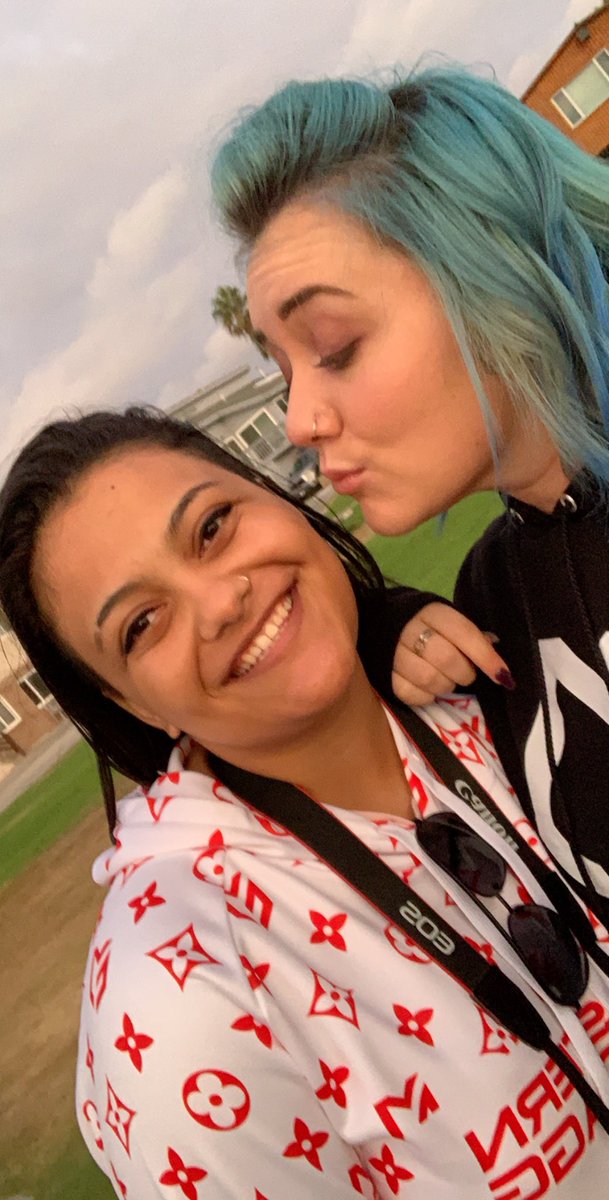 ItsTanikins's tweet photo. @EMGGguru @OhHaiTea @EasternMediaGG @mianafrye @zimm @DaVirusOfficial @howleriq Hi Curly.
I adore you and youโre extremely inspirational, kind, hard working and innovative and I know that you 100% have it in you to win GGT. Push through these final hours and continue to overcome every obstacle life throws you. You got this.
#GetFryed https://t.co/t6sVsNJONs