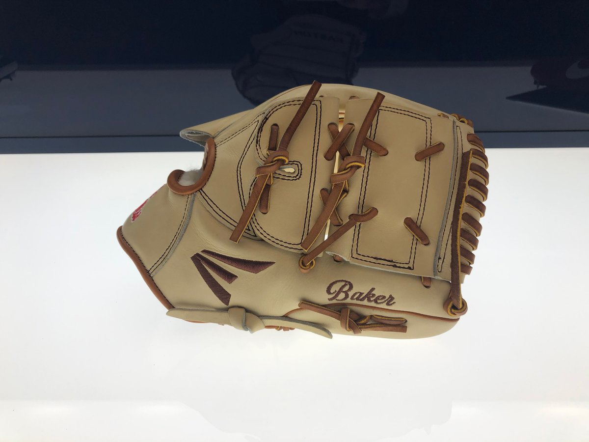 Taking on 2021 with the All-Tan look! 👀 

<a href="/ColeBakerr/">Cole Baker</a> | #RebLeather