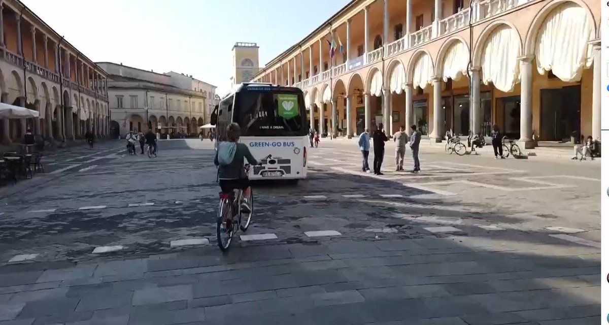 SharingMob's tweet photo. L'evento #lesscars si conclude con il video racconto del viaggio #sostenibile di @iltuocreator Marco Nero Formisano 
#statigreen20 #sharingmobility #KeyEnergy https://t.co/k0Pax2fcek