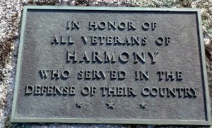 #Veterans honor roll memorials in Somerset County #Maine are found at the county courthouse and in roadside lots ... 
#VeteransDay #VeteransDay2020

ridearoundamerica.com/index.php/us-m…