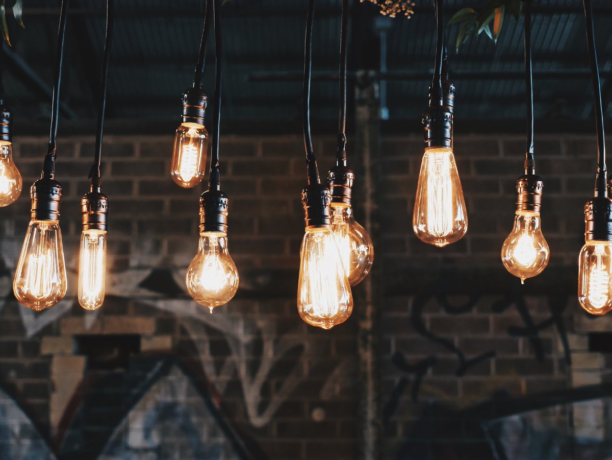 fouroaksls's tweet photo. Have you got a #great #idea for a #business or #new #products ? Did you know that while you canβt own an idea, if you write it down the #Law gives you rights over the writing that details your idea? #businessman #businesswoman #SMEs #BusinessOwners #InventYourPossibility #ideas https://t.co/Aurne5YP11